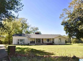 2640 Fry Gap Rd, Arab, AL 35016