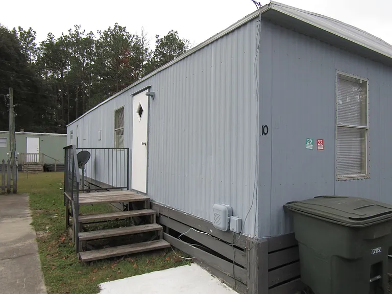 1219 W Oglethorpe Hwy — Photo 32