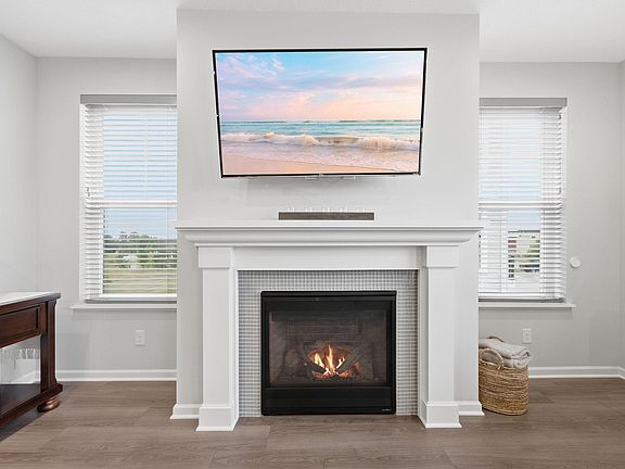 5th image of 7021 Huckleberry Dr
