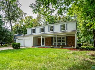 5435 Brixton Dr, Sylvania, OH 43560