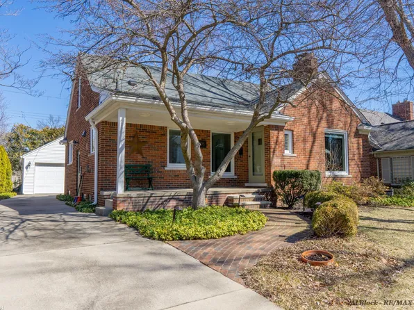 358 Mount Vernon Ave, Grosse Pointe Farms, MI 48236