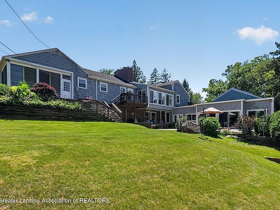 2nd image of 4426 Barton Rd