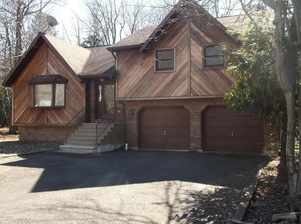 5130 Holiday Dr photo 1