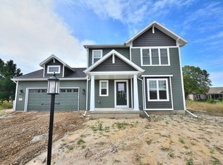 5974 Lillie Cir, Racine, WI 53402