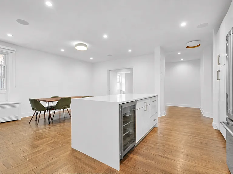 1075 Grand Concourse #3R — Photo 2