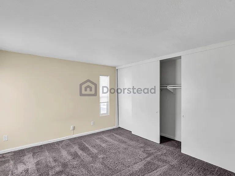 2521 W Sunflower Ave #J12 — Photo 23