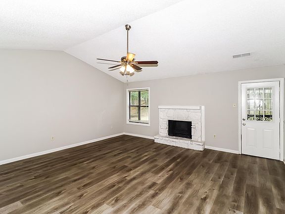 4th image of 6133 Belle Forest Dr