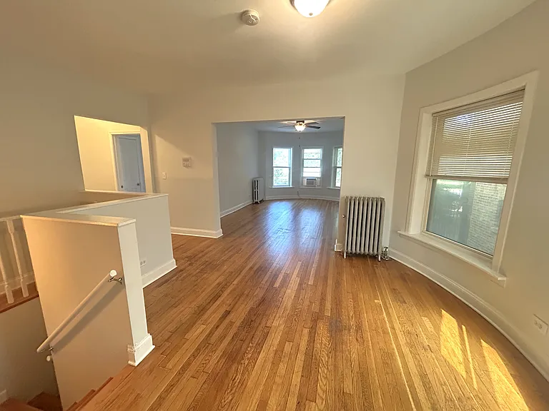 1354 N Kedzie Ave #1F — Photo 2