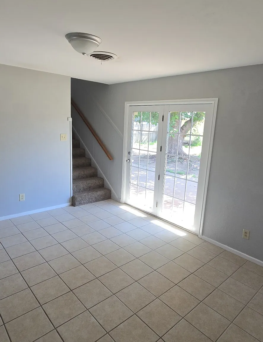 4 bed, 1579 sqft, $1,795 — Photo 2
