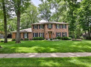 8755 S Cove Dr, Maineville, OH