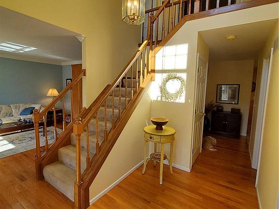 2nd image of 7002 Willow Branch Ct