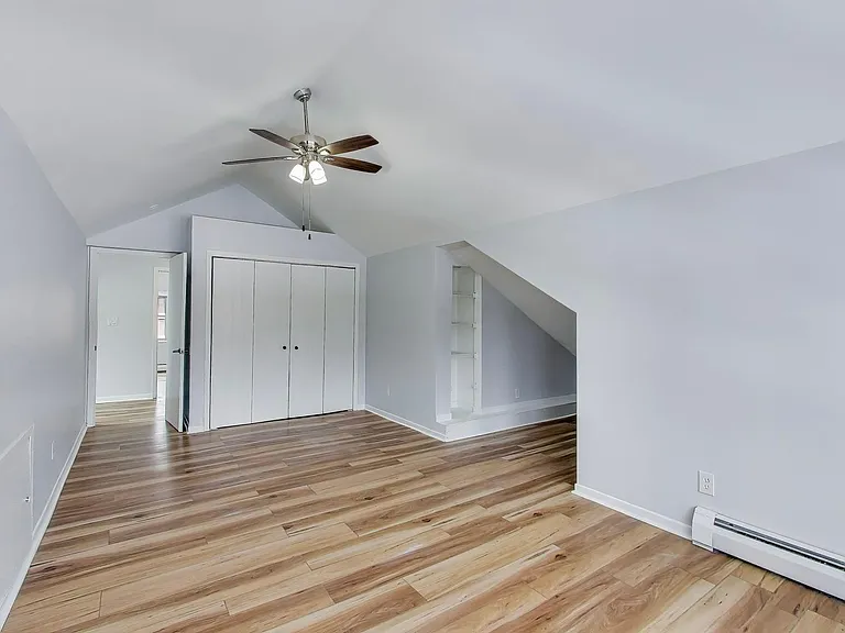 1638 Oakwood Ave — Photo 18