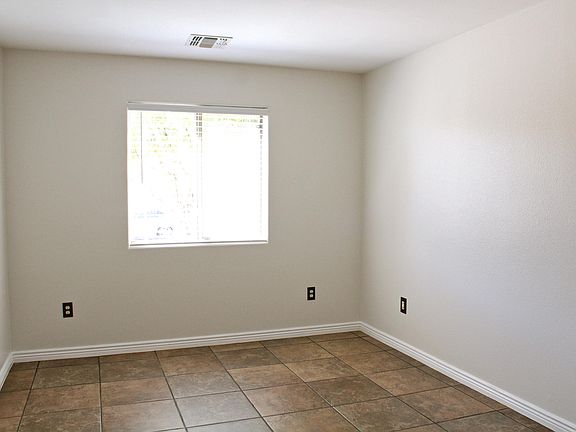 5th image of 768 W Calle Coroza