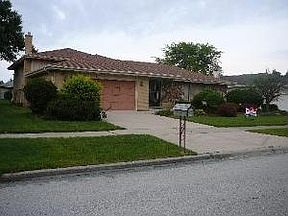 1st image of 15209 Primrose Ln
