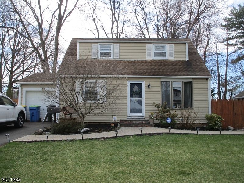 1st image of 345 Redmont Rd