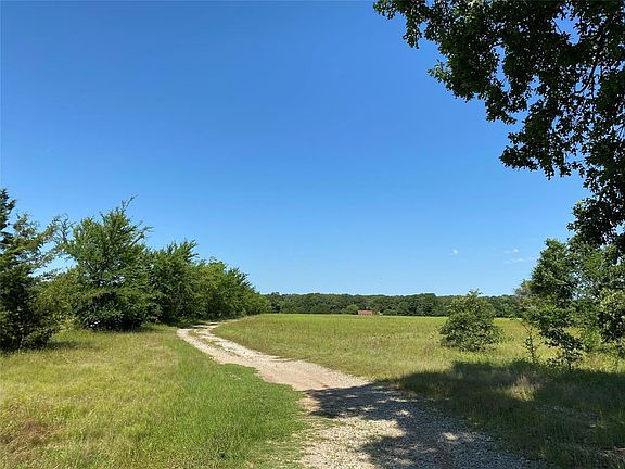 4th image of 13669 Farm Road 69 N
