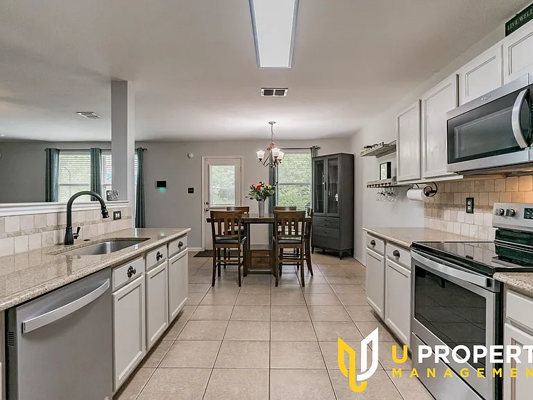 1515 Harvest Crossing Dr — Photo 14