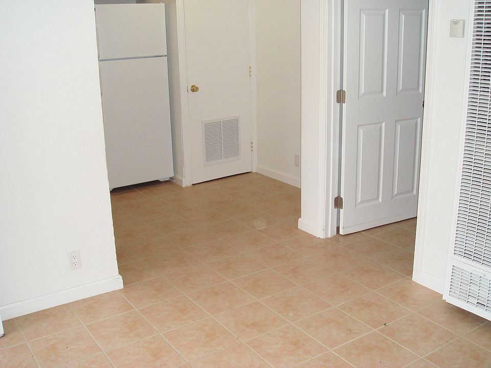 2nd image of 968 Di Giulio Ave