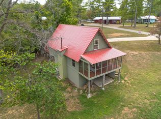 4428 Deer Creek Rd, Linden, TN 37096