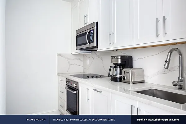 Rented by The Blueground | media 18