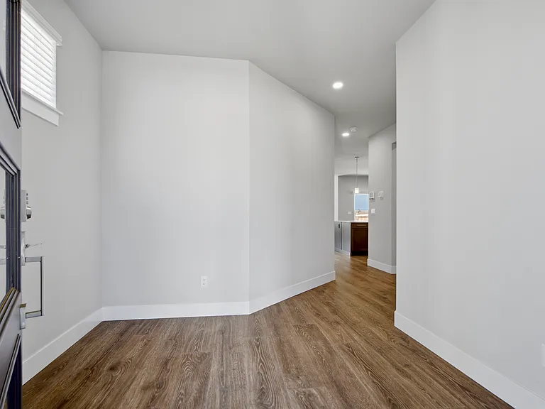 6302 206th Pl SW — Photo 2