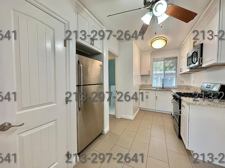 7260 1/2 Fountain Ave #3 — Photo 2