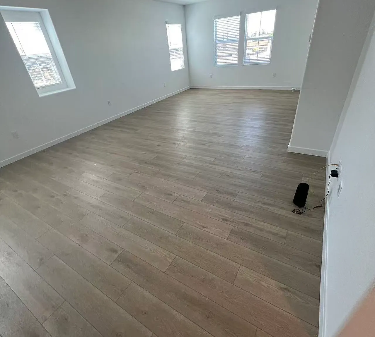 4 bed, 2026 sqft, $3,500 — Photo 4