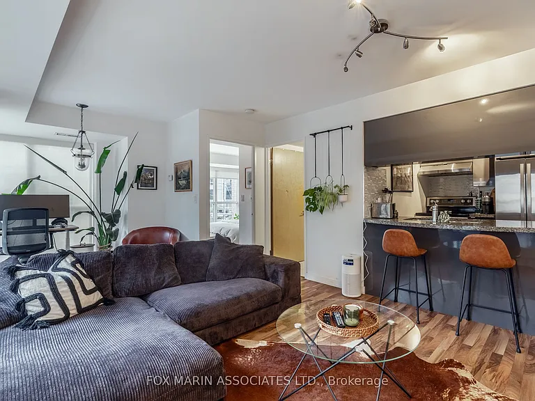1005 King St W #207 — Photo 10