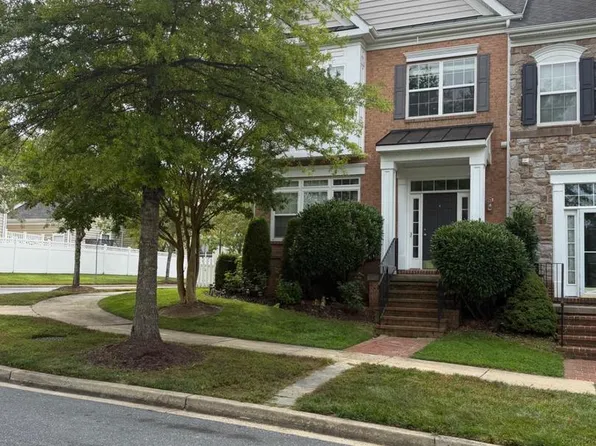 23265 Arora Hills Dr, Clarksburg, MD 20871