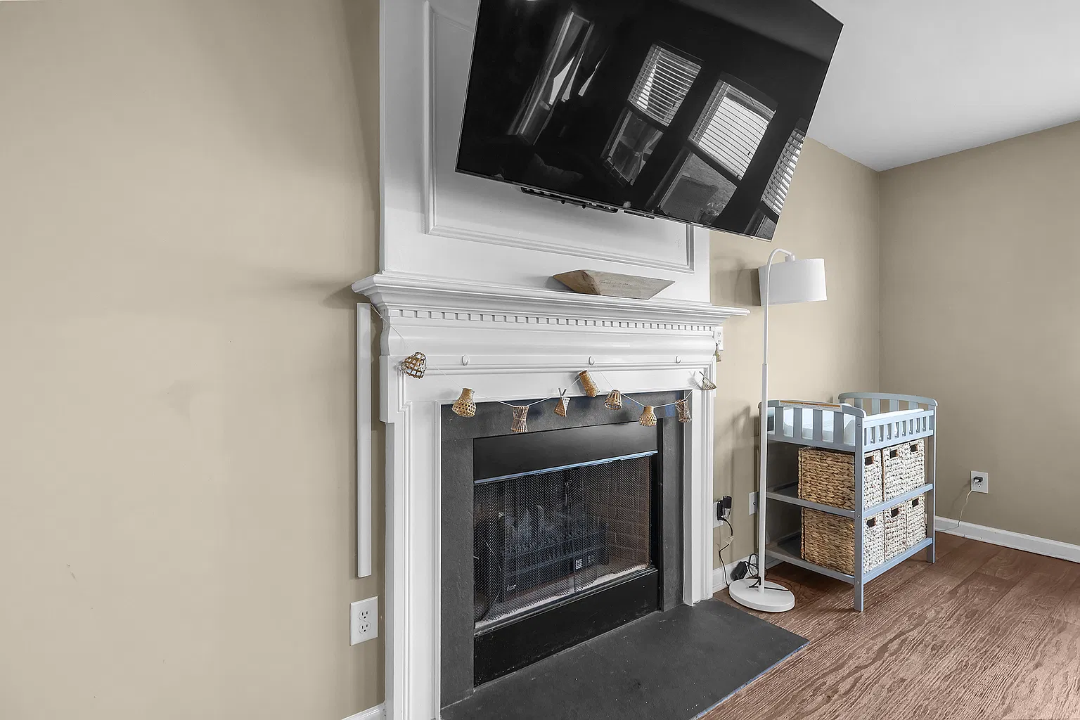 304 Connor Ct — photo 7