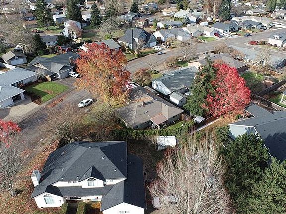 4th image of 3665 Bartley Dr SE