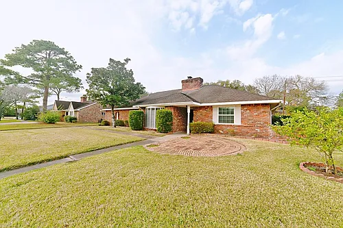 5822 W Bellfort St Photo 1