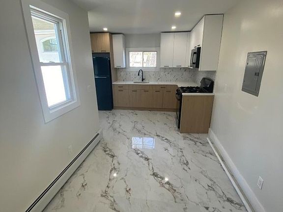 2nd image of 323 Rutherford Ave #2