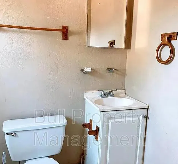 905 W Anderson St — Photo 11