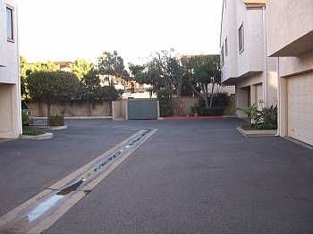 3rd image of 7924 Serapis Ave