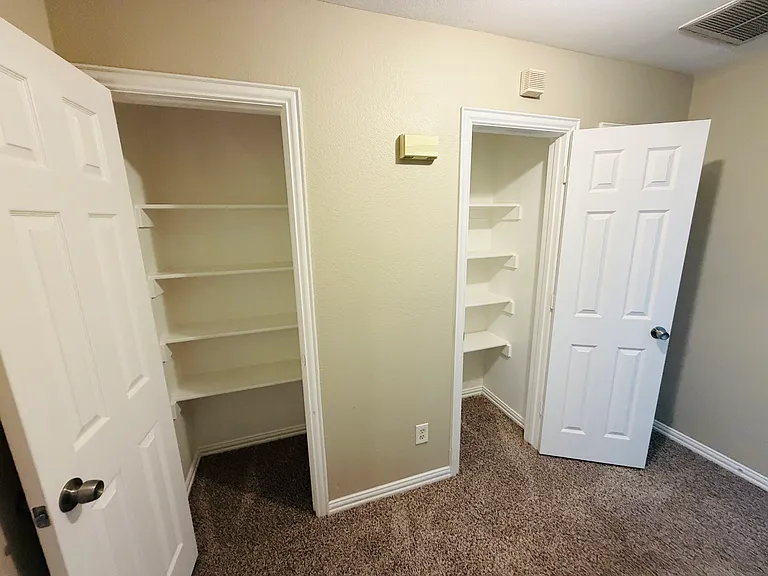 5808 Blackmon Ct — Photo 12