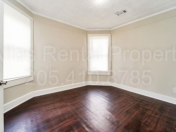 2nd image of 3205 29th St