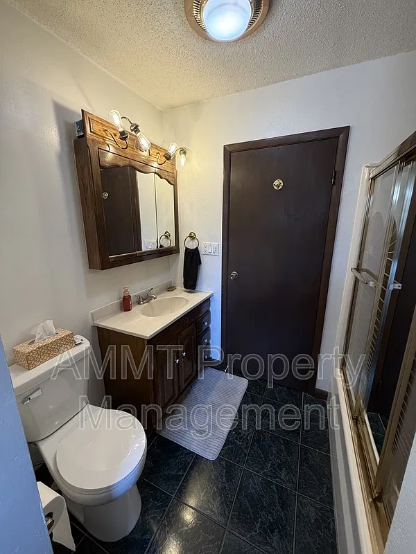 3 bed, 2.0 bath, $1,700 — Photo 4