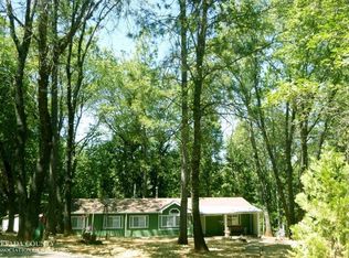 10182 Old Dobbins Rd, Dobbins, CA 95935