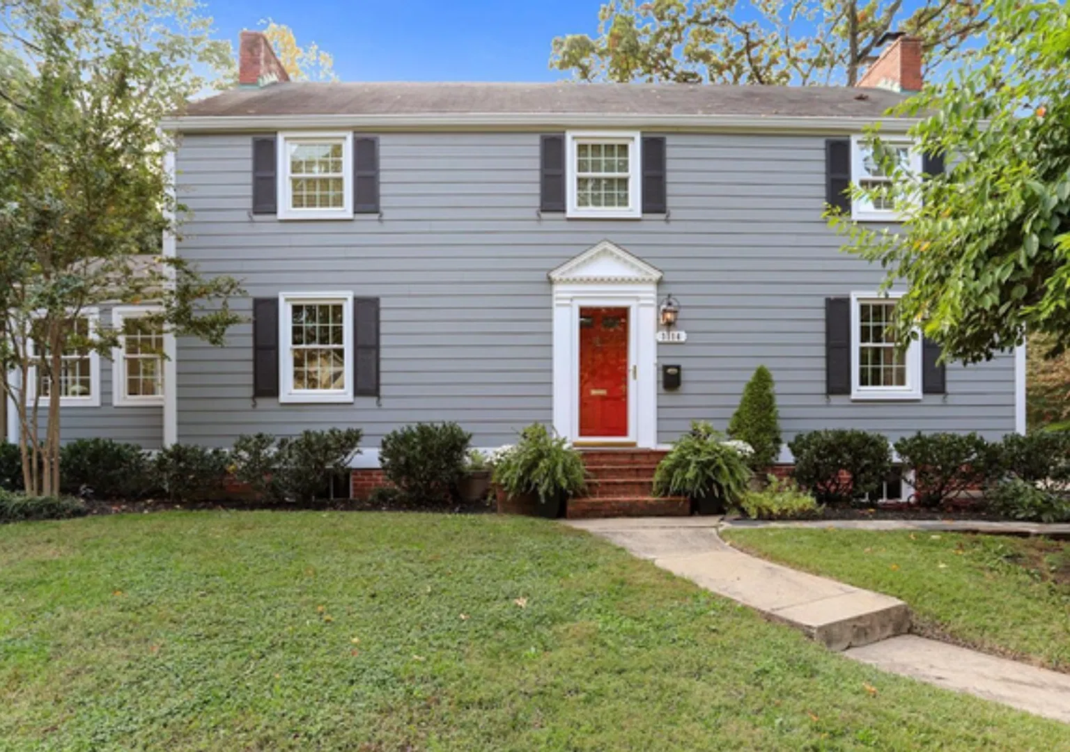 Charming Alexandria Home with Convenient Location — Photo 1
