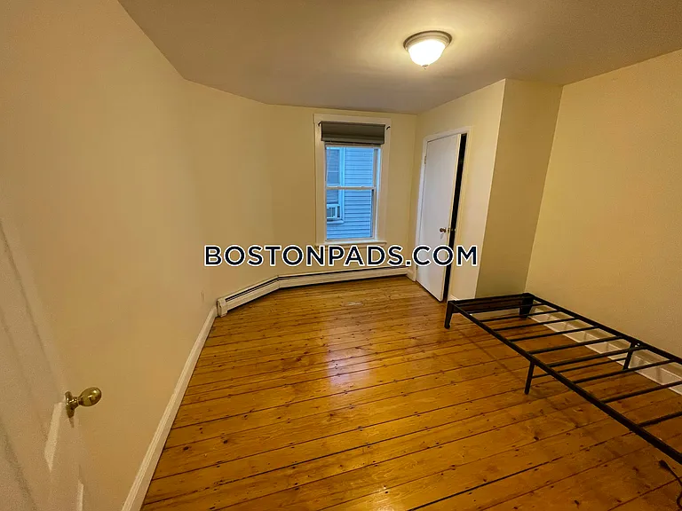 64 Pleasant St #1 — Photo 62