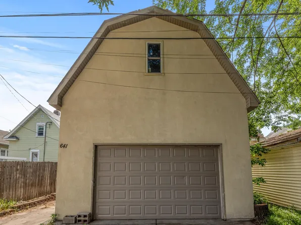 641 Simpson St, Saint Paul, MN 55104