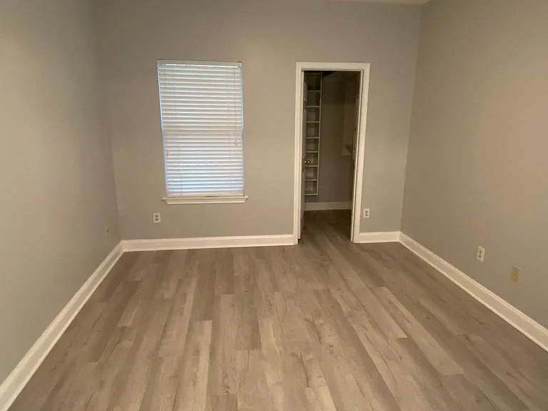 4400 Helmsford Ln #103 — Photo 11