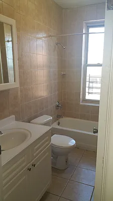 Rented by Peter Ashe | media 3