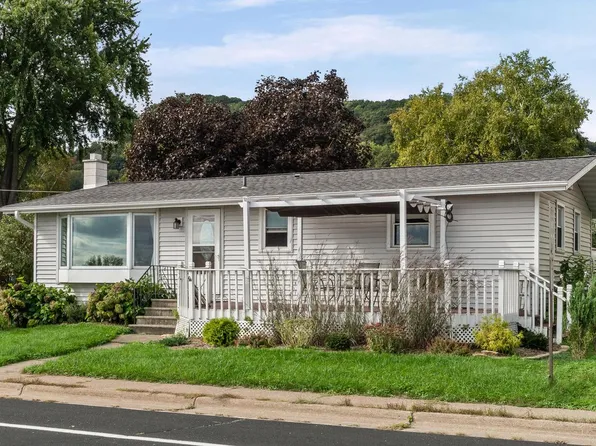 780 River STREET, Dakota, MN 55925