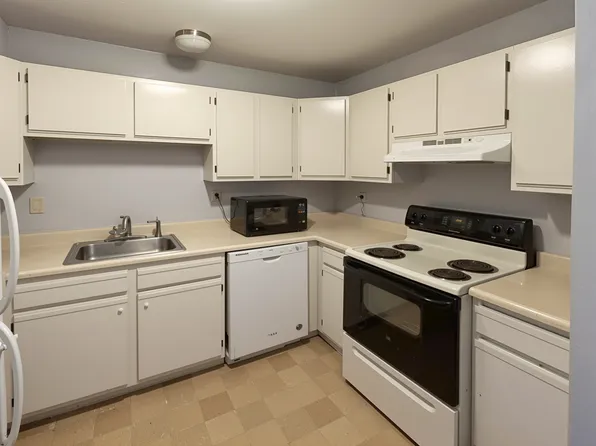 58 Branch Tpke Unit 63, Concord, NH 03301