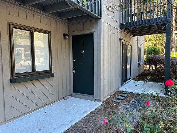 3rd image of 141 Lamotte Dr APT F1