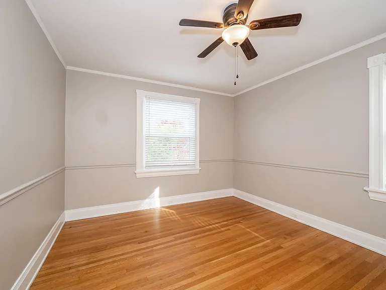 2737 Arbor Ave — Photo 33