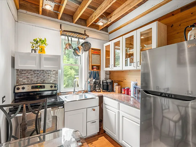 3565 Walter Dr — Photo 14