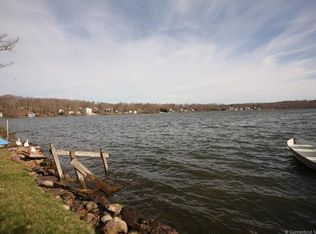 55 Lake Rd, Middlefield, CT 06455